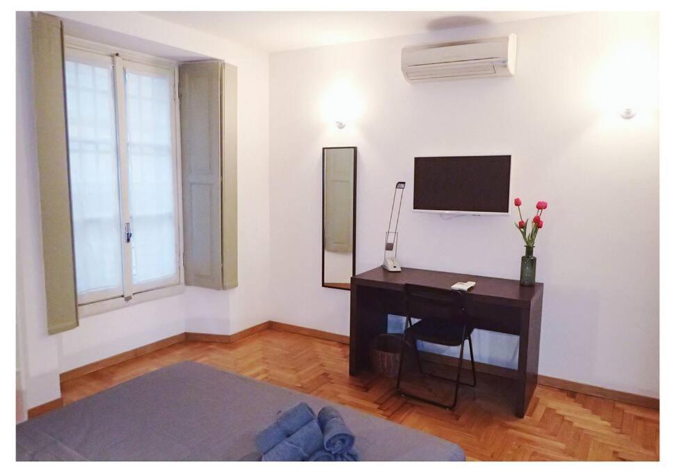 Urban House - Elegant Apartment Brera Milan Center Bagian luar foto